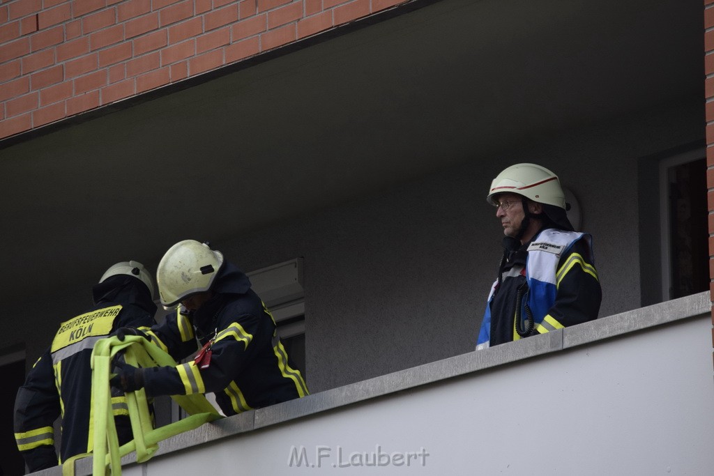 Feuer 2 Y Koeln Suerth Elisabeth Selbertstr P184.JPG - Miklos Laubert